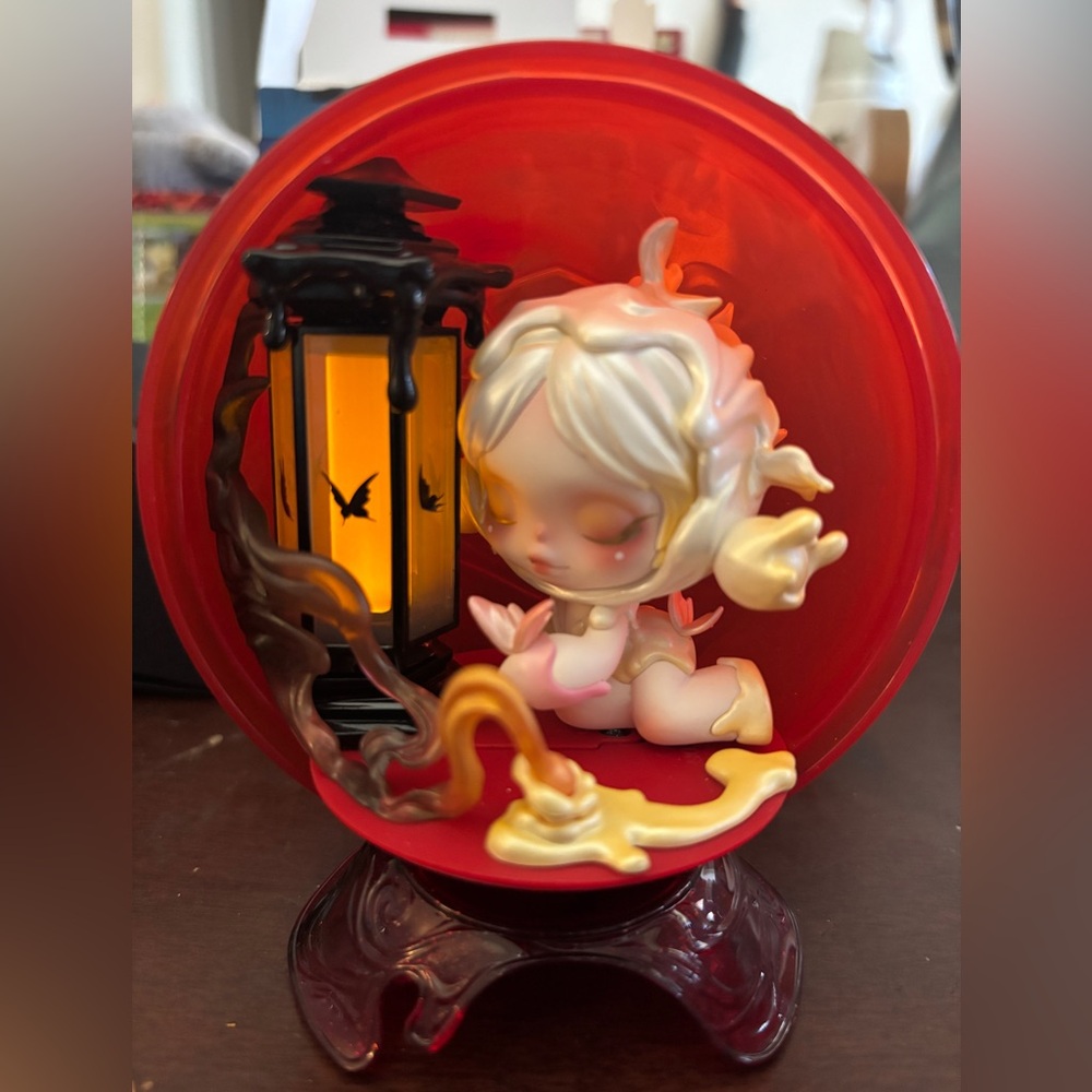 SKULLPANDA The Mirage Series - The Carousel Lantern 灼清影 opened with box